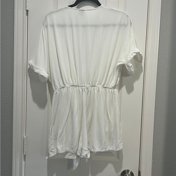 Princess Polly white romper size 8 - Picture 3 of 4